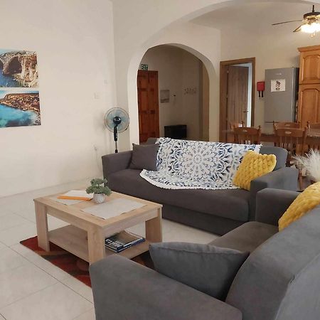 Nr41 Holiday Apartment - Close To Village Centre, Promenade, Shops & Restaurants มาร์ซาชล็อก ภายนอก รูปภาพ