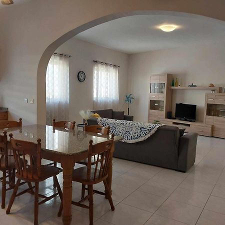 Nr41 Holiday Apartment - Close To Village Centre, Promenade, Shops & Restaurants มาร์ซาชล็อก ภายนอก รูปภาพ